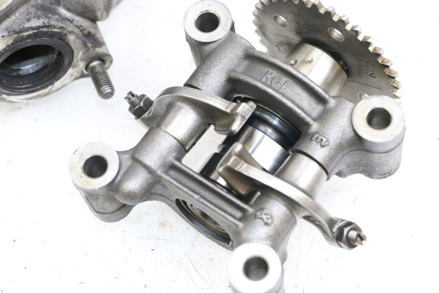 photo de Testata HONDA FES S-WING SWING ABS 125 (2007 - 2015) - Zoom qualità usato