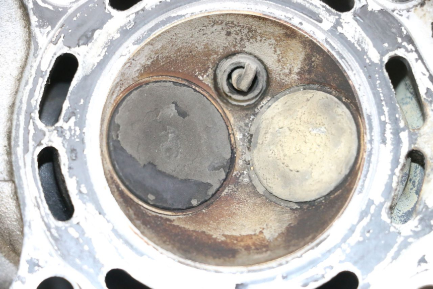 photo de Testata HONDA FES S-WING SWING ABS 125 (2007 - 2015) - Altra vista dell'articolo