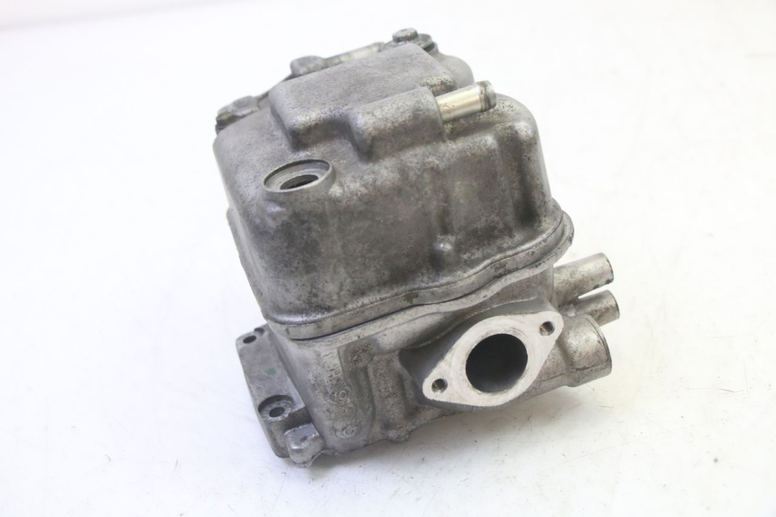 photo de Testata HONDA FES S-WING SWING ABS 125 (2007 - 2015) - Zoom sui componenti