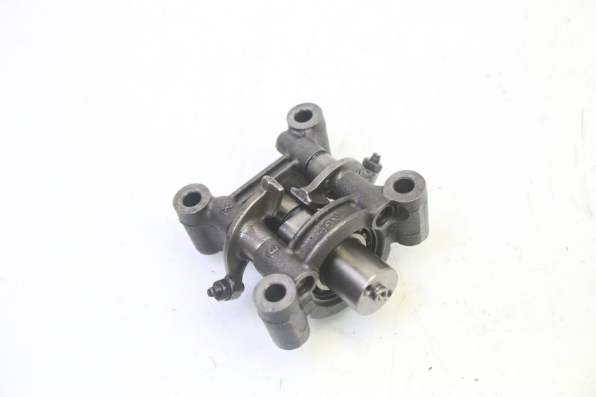 photo de Testata HONDA FES S-WING SWING ABS 125 (2007 - 2015) - Altra angolazione