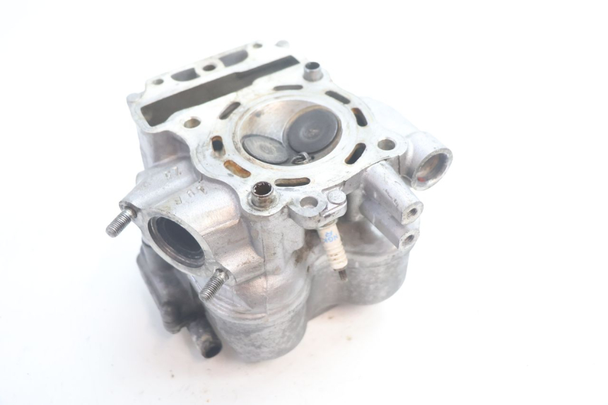 photo de Testata HONDA FES S-WING SWING ABS 125 (2007 - 2015) - Zoom qualità usato