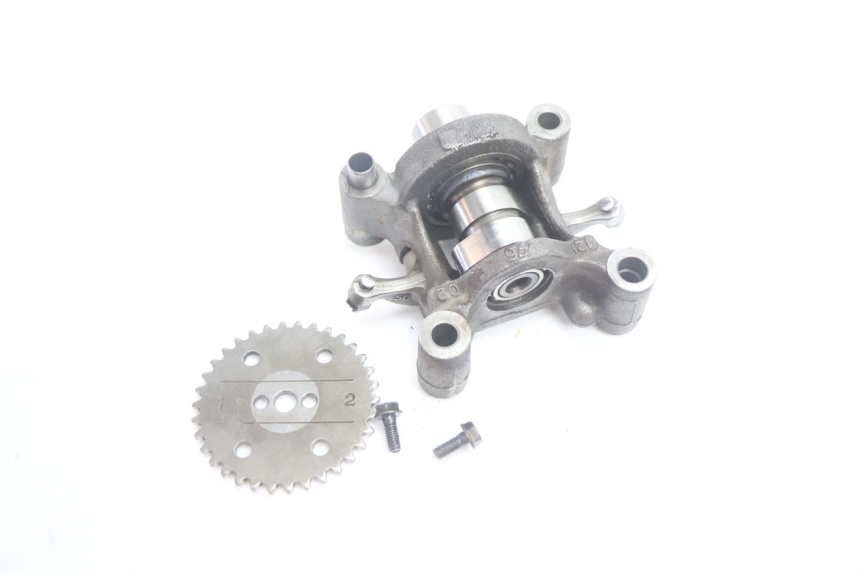 photo de Testata HONDA FES S-WING SWING ABS 125 (2007 - 2015) - Stato della superficie e materiale