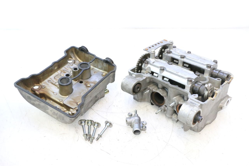 photo de TESTATA HONDA FJS SILVER WING SILVERWING 400 (2005 - 2008) - Dettaglio del componente