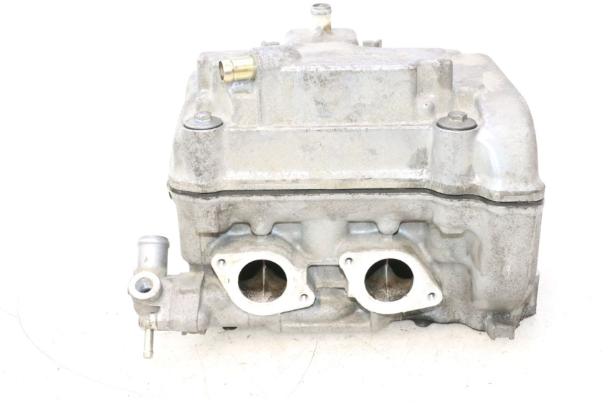 photo de TESTATA HONDA FJS SILVER WING SILVERWING 400 (2005 - 2008) - Caratteristiche distintive