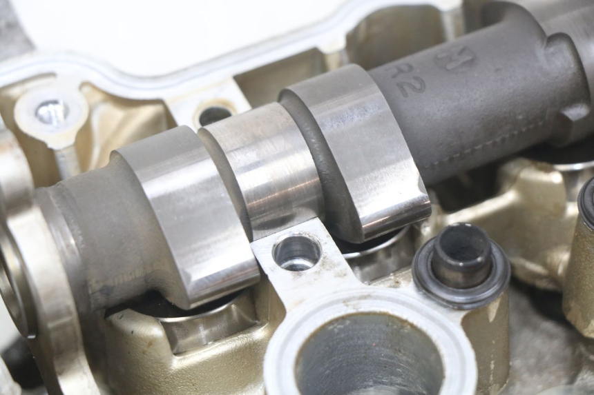 photo de TESTATA HONDA FJS SILVERWING SILVER WING 400 (2009 - 2016) - Primo piano tecnico