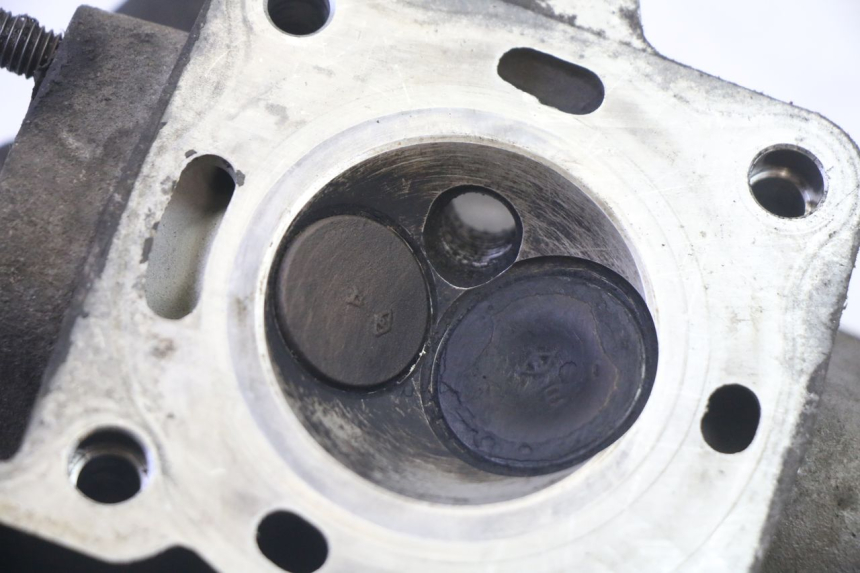 photo de TESTATA KYMCO GRAND DINK 125 (2008 - 2014) - Stato della superficie e materiale