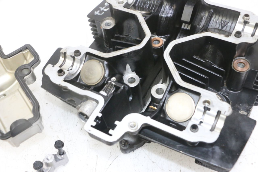 photo de TESTATA SUZUKI GS GSE 500 (2001 - 2003) - Caratteristiche distintive