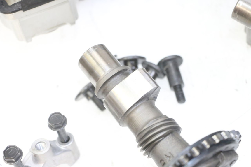 photo de TESTATA SUZUKI GS GSE 500 (2001 - 2003) - Primo piano ad alta risoluzione