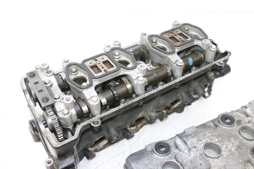 photo de Testata SUZUKI GSR 600 (2005 - 2012) - Panoramica del profilo