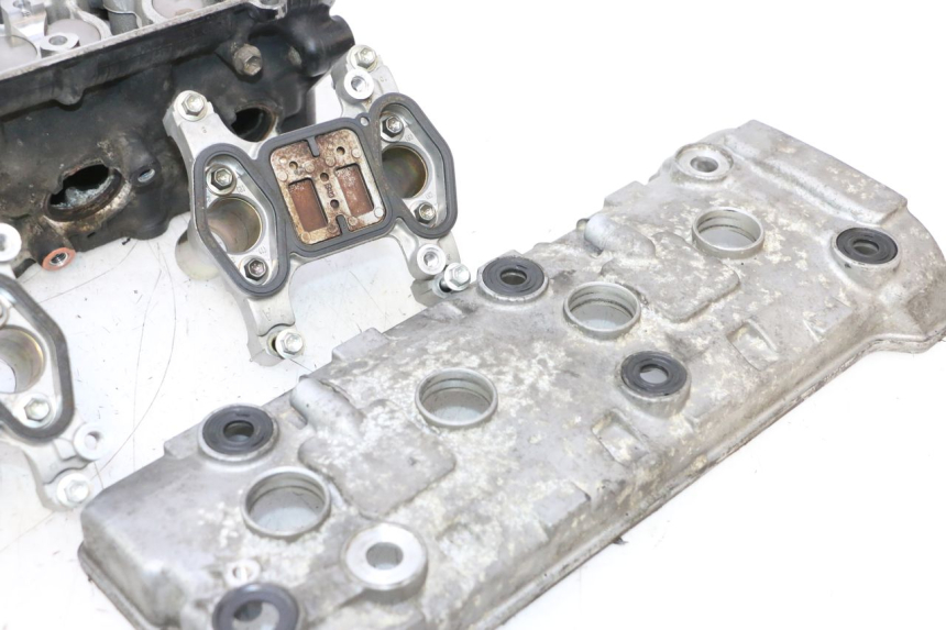 photo de Testata SUZUKI GSR 600 (2005 - 2012) - Marcature e riferimenti originali
