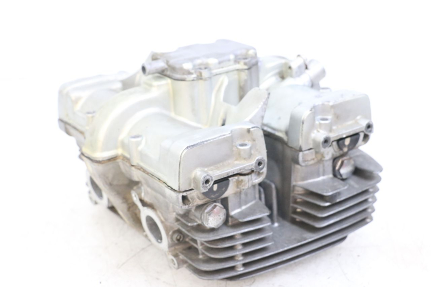 photo de TESTATA SUZUKI GSX E 250 (1982 - 1983) - Zoom sui componenti