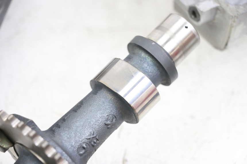 photo de TESTATA SUZUKI GSX E 250 (1982 - 1983) - Vista d'insieme del prodotto