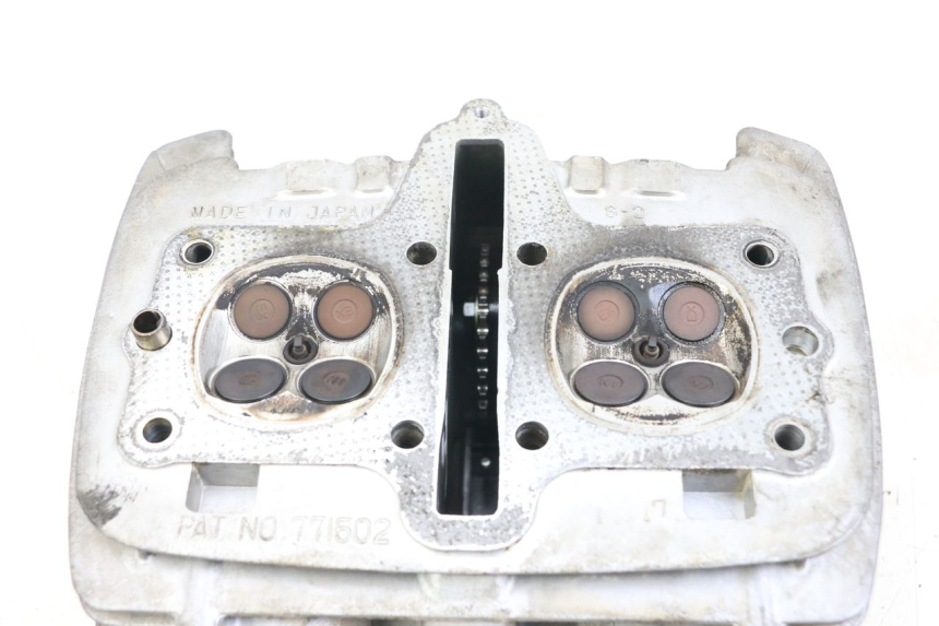 photo de TESTATA SUZUKI GSX E 250 (1982 - 1983) - Dettagli dei punti di fissaggio