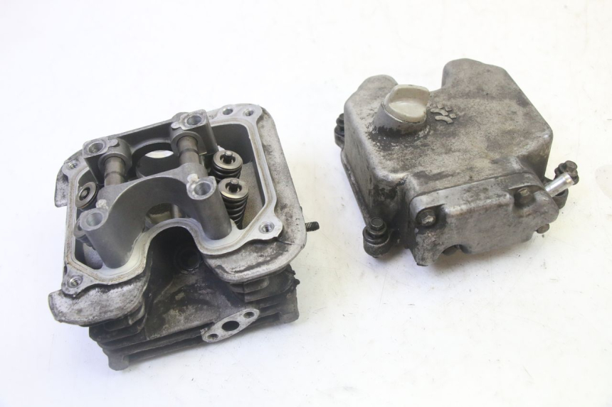 photo de TESTATA DAELIM HISTORY 125 (2001 - 2002) - Zoom sullo stato d'uso