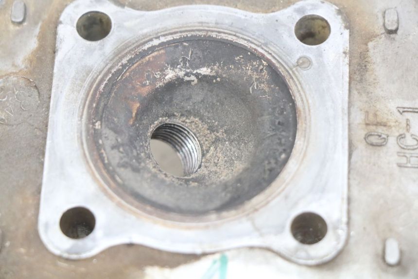 photo de TESTATA PEUGEOT KISBEE 2T 50 (2010 - 2017) - Zoom sullo stato d'uso