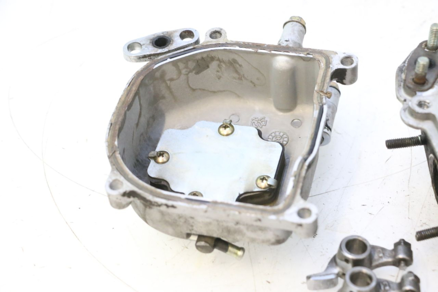 photo de TESTATA PEUGEOT KISBEE 4T 50 (2010 - 2017) - Angolazione alternativa
