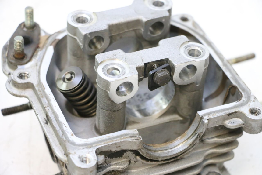 photo de TESTATA PEUGEOT KISBEE 4T 50 (2010 - 2017) - Zoom qualità usato