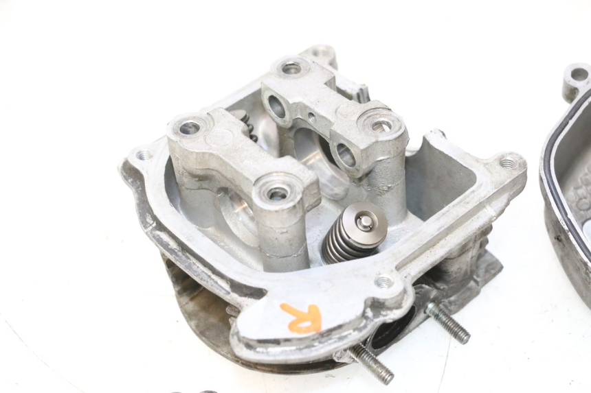 photo de TESTATA PEUGEOT KISBEE 4T 50 (2018 - 2022) - Caratteristiche distintive