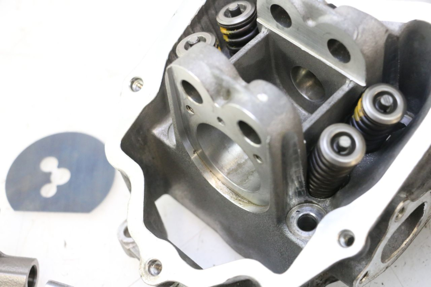 photo de TESTATA PIAGGIO MP3 LT 300 (2010 - 2016) - Zoom sullo stato d'uso