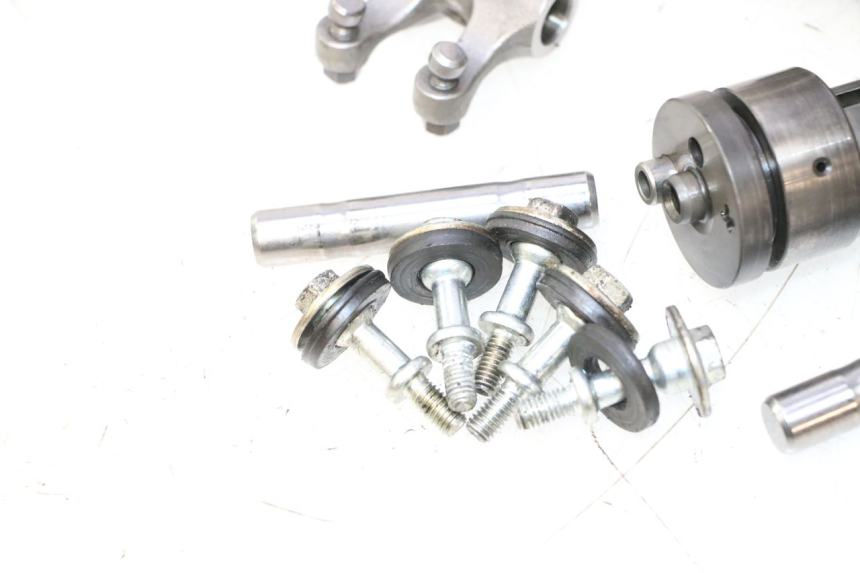 photo de TESTATA PIAGGIO MP3 LT 300 (2010 - 2016) - Stato della superficie e materiale
