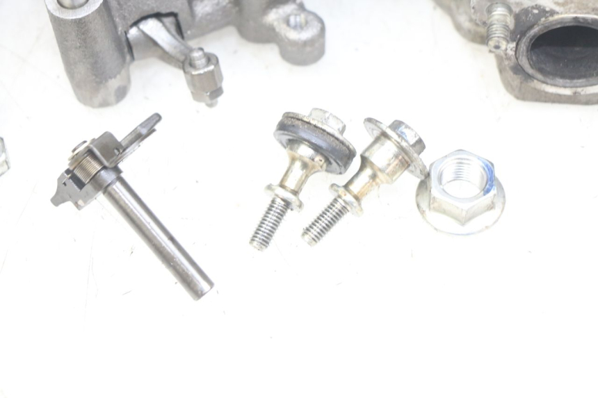 photo de TESTATA HONDA NHX LEAD 110 (2008 - 2010) - Focus sulla struttura