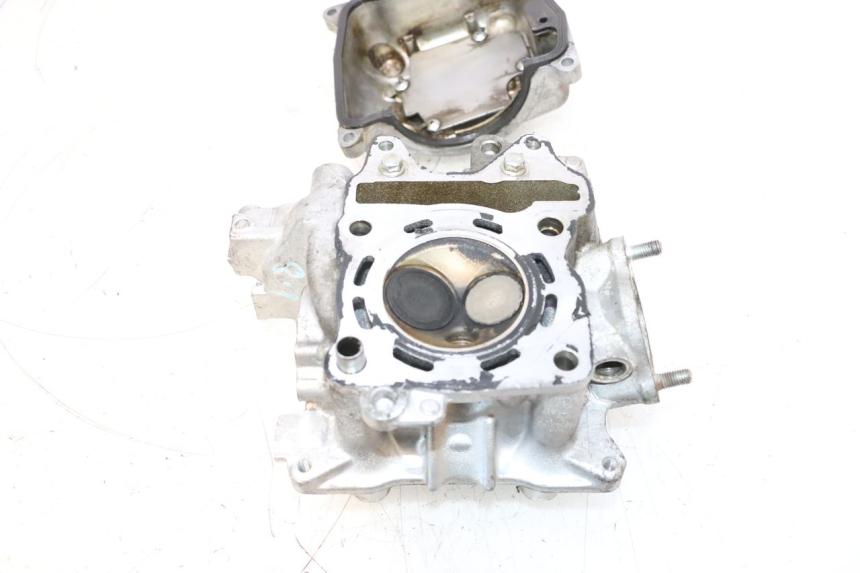photo de TESTATA HONDA PCX (JF57/JF64) 125 (2014 - 2018) - Caratteristiche distintive