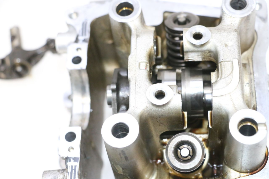 photo de TESTATA HONDA PCX (JF57/JF64) 125 (2014 - 2018) - Ispezione visiva dettagliata
