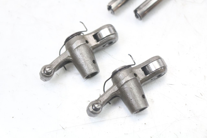 photo de TESTATA PEUGEOT BELVILLE 125 (2017 - 2021) - Primo piano ad alta risoluzione