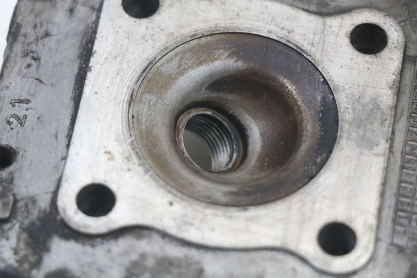 photo de Testata PEUGEOT ELYSTAR 50 (2002 - 2014) - Dettagli dei punti di fissaggio