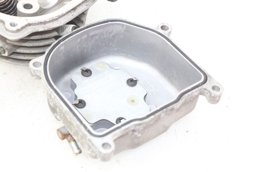 photo de TESTATA TNT MOTOR ROMA 10' 4T 50 (2007 - 2018) - Caratteristiche distintive