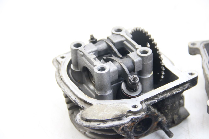 photo de TESTATA TNT MOTOR ROMA 10' 4T 50 (2019 - 2022) - Dettagli dei punti di fissaggio