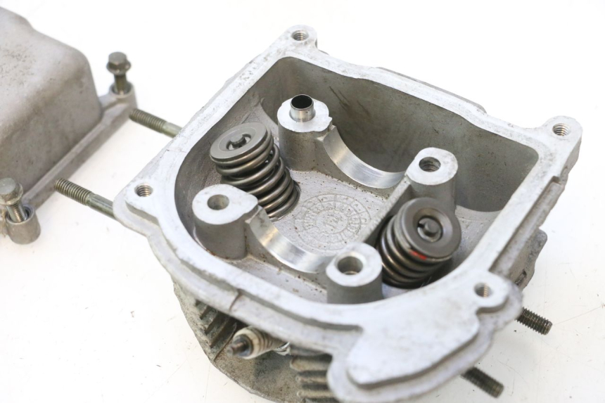 photo de TESTATA JM MOTORS SANTANA 50 (2014 - 2023) - Zoom sui componenti
