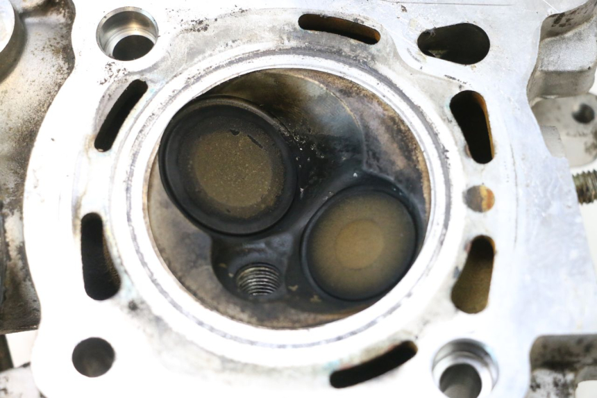 photo de TESTATA PEUGEOT SATELIS COMPRESSOR K15 125 (2006 - 2009) - Ispezione visiva dettagliata
