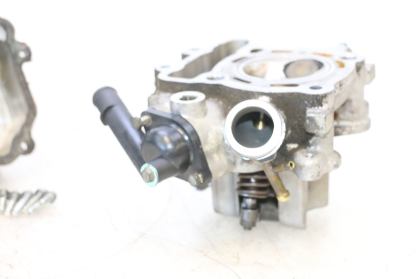 photo de TESTATA PEUGEOT SATELIS COMPRESSOR K15 125 (2006 - 2009) - Stato della superficie e materiale