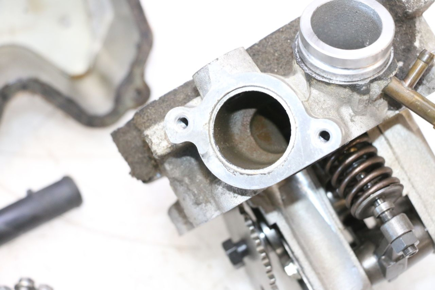 photo de TESTATA PEUGEOT SATELIS COMPRESSOR K15 125 (2006 - 2009) - Marcature e riferimenti originali