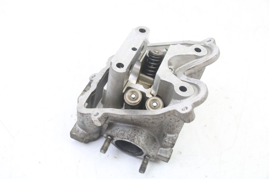 photo de TESTATA PEUGEOT SATELIS 125 (2013 - 2018) - Zoom sullo stato d'uso