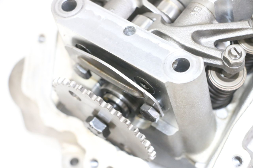 photo de TESTATA PEUGEOT SATELIS 125 (2013 - 2018) - Zoom sui componenti