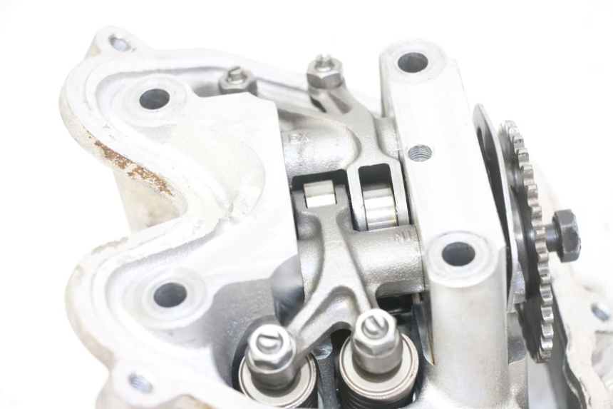 photo de TESTATA PEUGEOT SATELIS 125 (2013 - 2018) - Ispezione visiva dettagliata