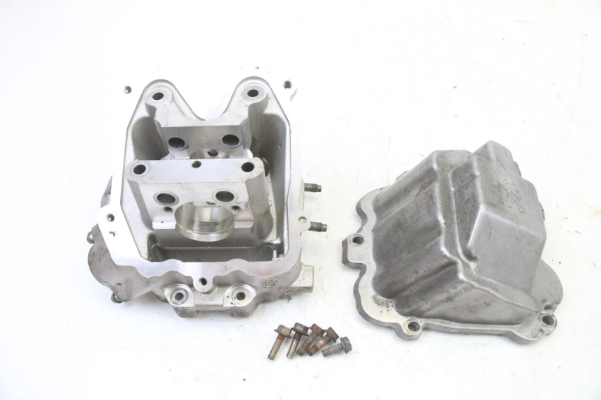 photo de TESTATA PEUGEOT SATELIS 125 (2013 - 2018) - Primo piano tecnico