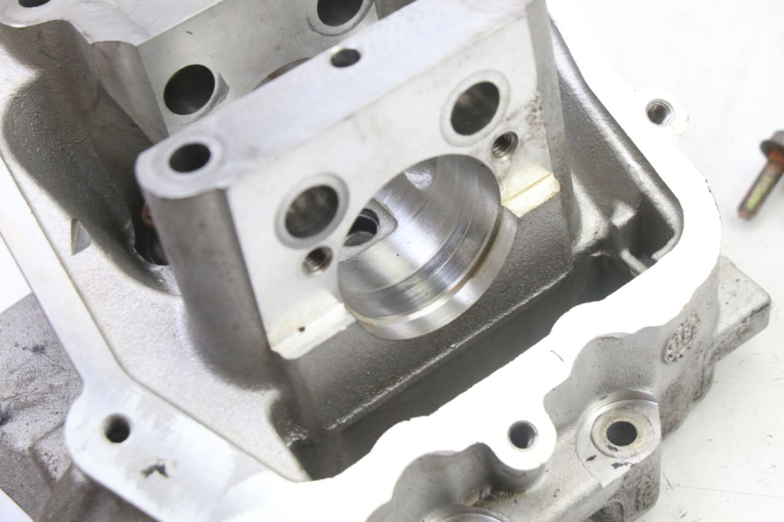 photo de TESTATA PEUGEOT SATELIS 125 (2013 - 2018) - Marcature e riferimenti originali