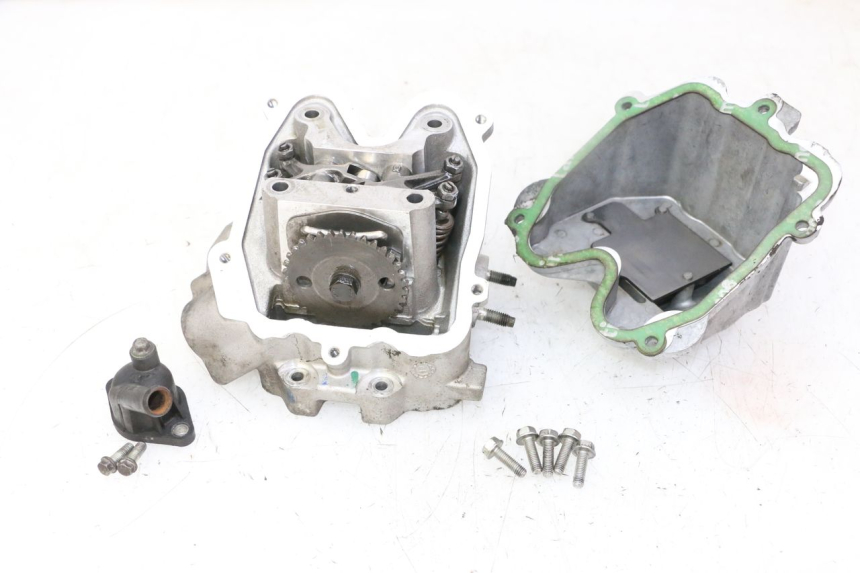 photo de TESTATA PEUGEOT SATELIS 125 (2013 - 2018) - Altra vista dell'articolo