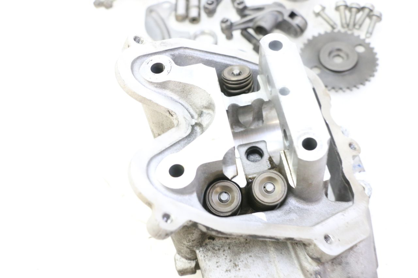 photo de TESTATA PEUGEOT SATELIS 125 (2013 - 2018) - Focus sulla struttura