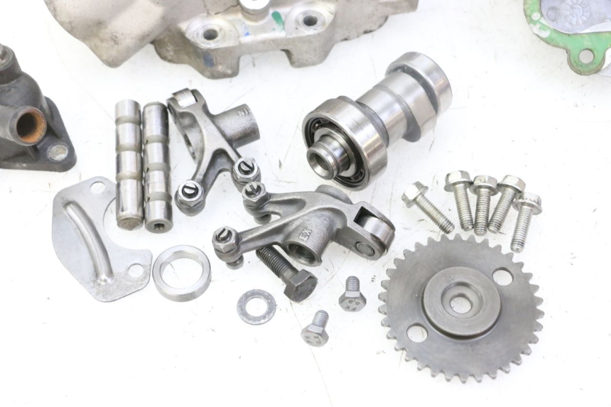 photo de TESTATA PEUGEOT SATELIS 125 (2013 - 2018) - Dettaglio del componente