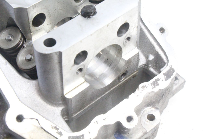 photo de TESTATA PEUGEOT SATELIS 125 (2006 - 2009) - Foto prodotto supplementare