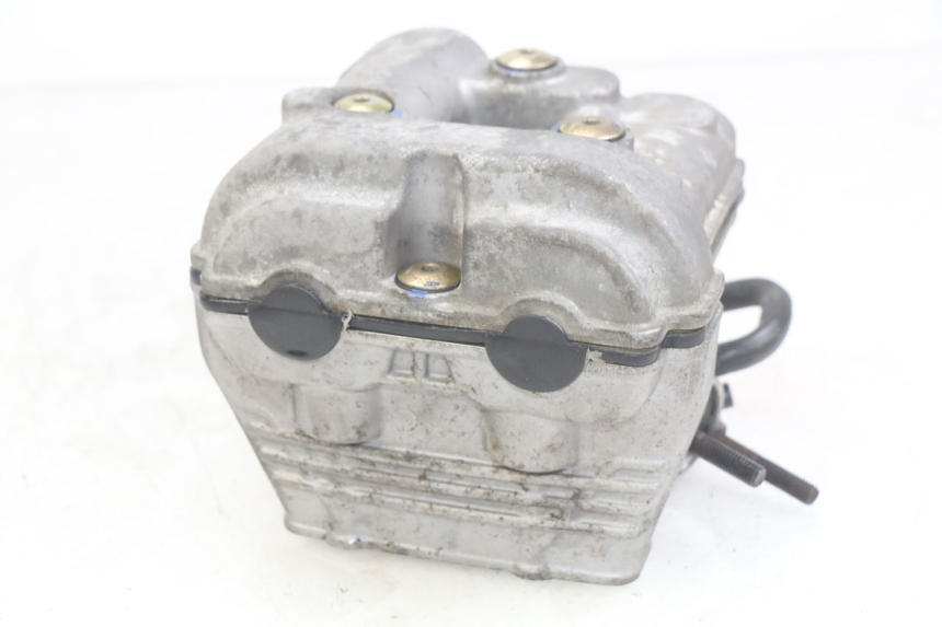 photo de TESTATA APRILIA SCARABEO LIGHT 125 (2007 - 2011) - Dettagli dei punti di fissaggio