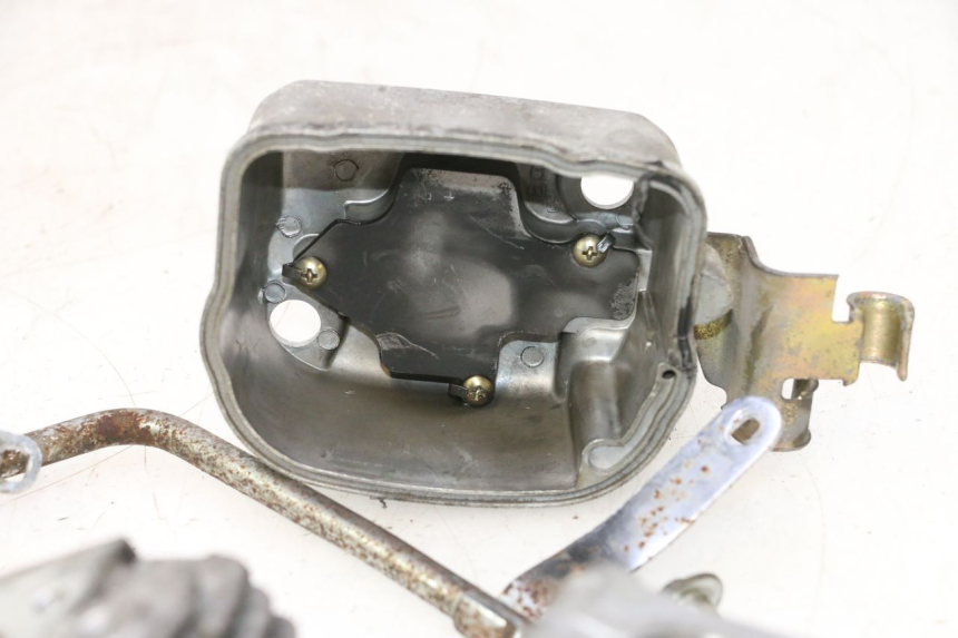 photo de TESTATA HONDA SCV LEAD 100 (2003 - 2007) - Focus sulla struttura