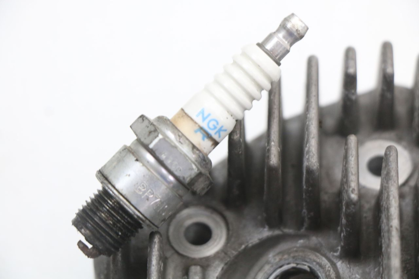 photo de TESTATA PEUGEOT STREETZONE 2T 50 (2014 - 2019) - Zoom sullo stato d'uso