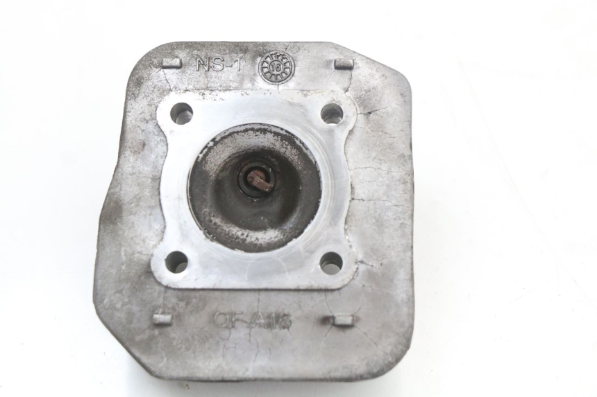 photo de TESTATA PEUGEOT STREETZONE 2T 50 (2014 - 2019) - Dettagli dei punti di fissaggio