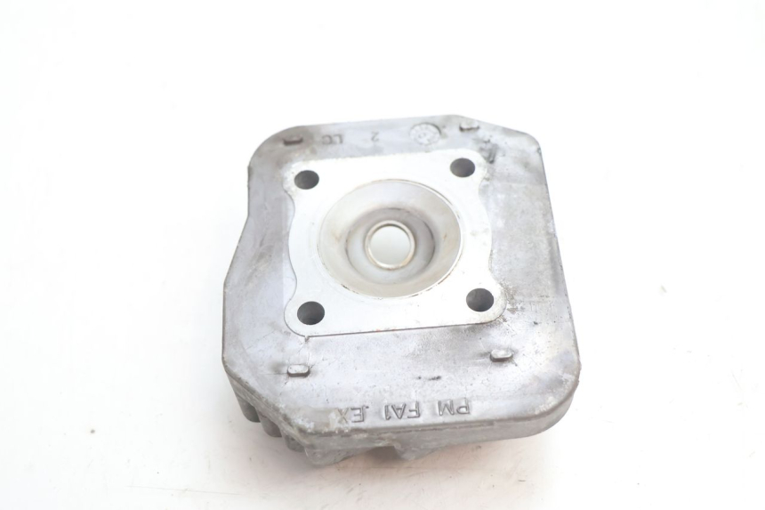 photo de TESTATA PEUGEOT TREKKER 50 (1995 - 2004) - Altra angolazione