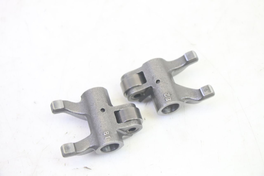 photo de TESTATA YAMAHA TRICITY 300 (2020 - 2024) - Stato della superficie e materiale